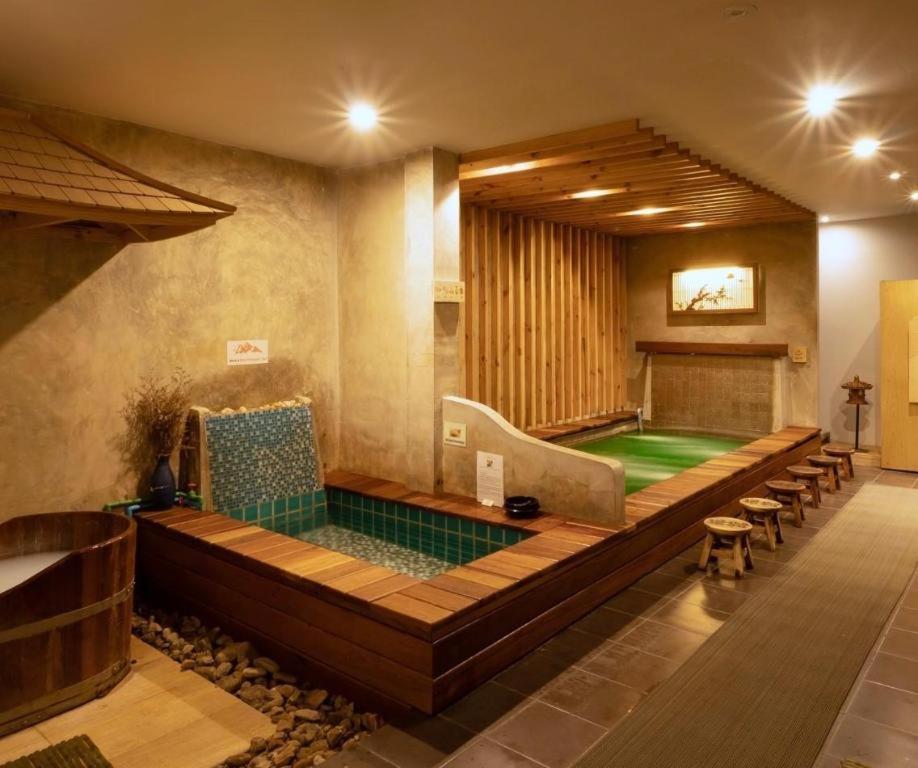 Haikin Ryokan Chiang Mai Exterior foto